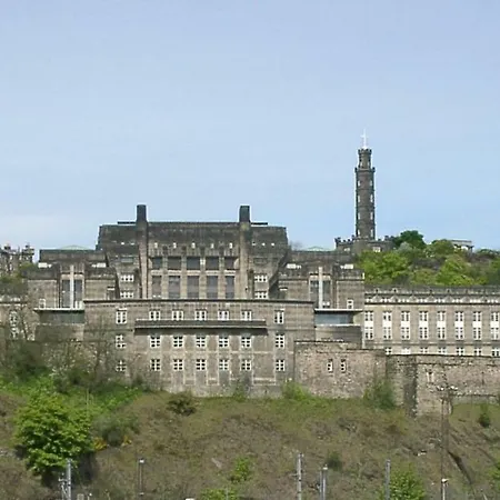 Two Bedrooms Apartment Edinburgh
