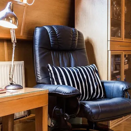 - Houseboats Bateau-hôtel