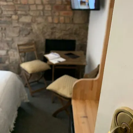 Royal Mile Balconies By The Castle 5* Edimburgo