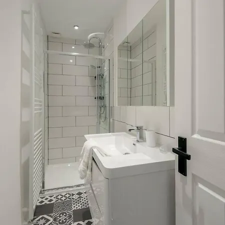 Cozy 3 Bedroom In The Heart Of Old Town - Perfect For The Fringe דירה