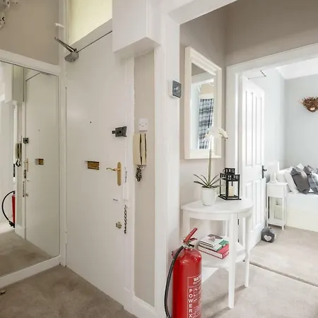 Cozy 3 Bedroom In The Heart Of Old Town - Perfect For The Fringe