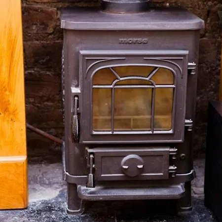 Castle View Flat In Trendy Stockbridge *