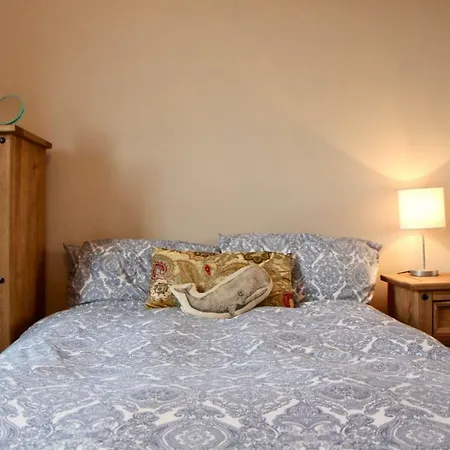 1 Bedroom Off Leith Walk Apartment Edinburgh