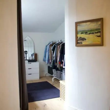 Modern 3 Bedroom With Courtyard In The New Town Apartment Edinburgh