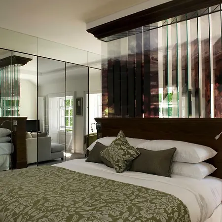 21212 Hotel 5*