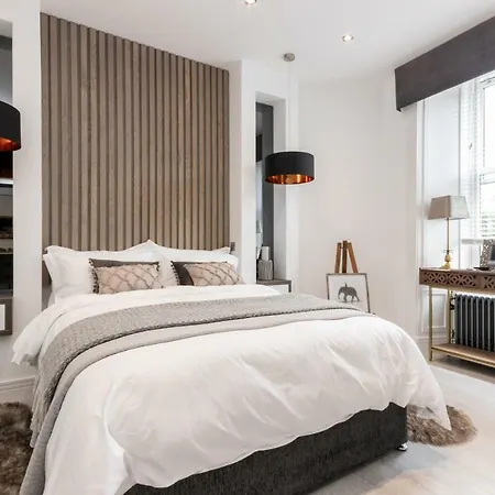 Modern Meadowbank Apartment *