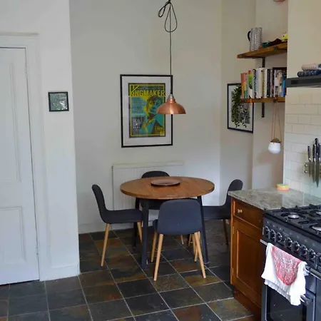 Spacious And Bright 2 Bedroom Bruntsfield Διαμέρισμα Εδιμβούργο