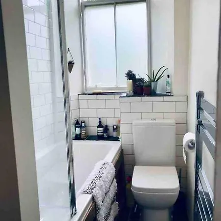 Spacious And Bright 2 Bedroom Bruntsfield Διαμέρισμα Εδιμβούργο