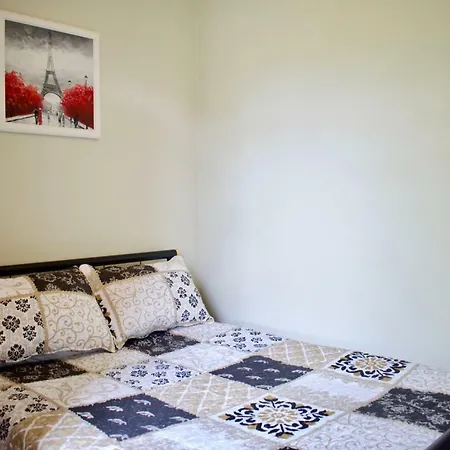Welcoming 2 Bedroom Flat Near Fountainbridge Daire *