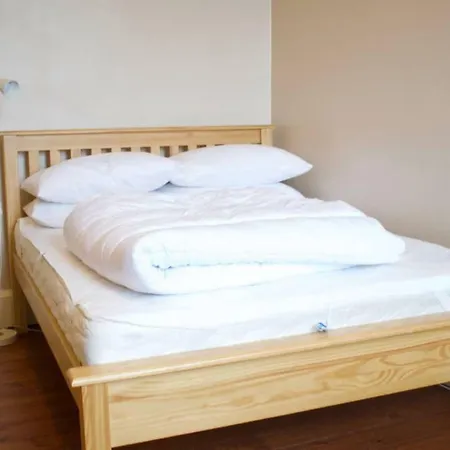 Homely 3 Bedroom Flat With Elevated Views