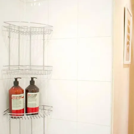 Appartamento Homely 3 Bedroom Flat With Elevated Views