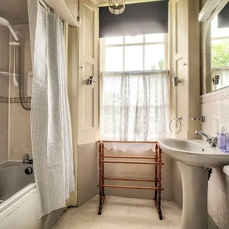 Authentic 3br By Guestready Apartment Edinburgh