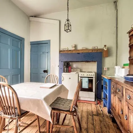 Apartment Authentic 3br By Guestready *