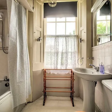 Authentic 3br By Guestready * Edinburgh