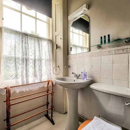 Authentic 3br By Guestready * Edinburgh