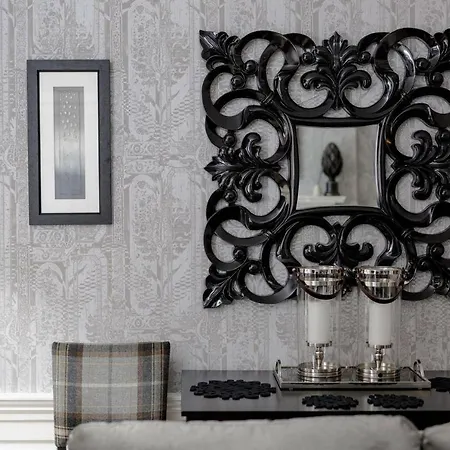 Lovely Heart Of The City 1-bedrm Apt On Thistle Street *