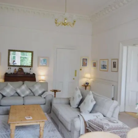 Apartment Elegant West End Flat In Leafy Surroundings Edinburgh