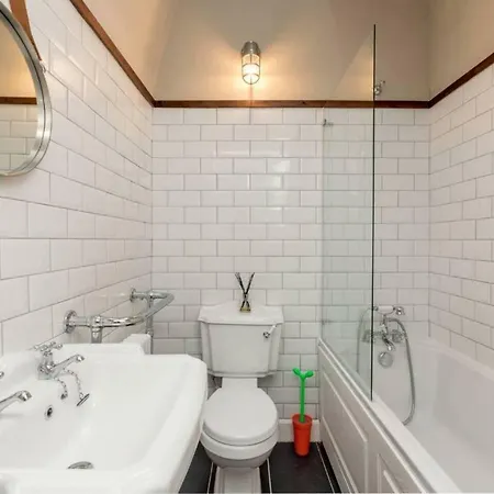 公寓 Elegant 3bedrm Apt In Heart Of New Town