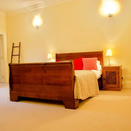 公寓 2 Bedroom Flat In Newtown, 爱丁堡