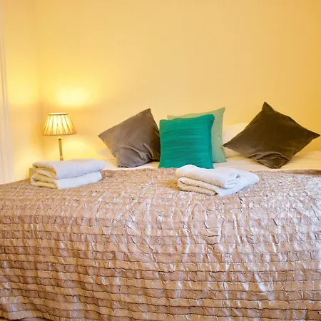 公寓 2 Bedroom Flat In Newtown, 爱丁堡