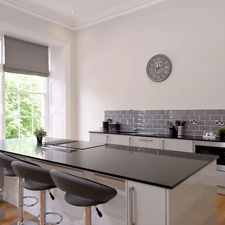Destiny Scotland - Q-residence Apartment Edinburgh