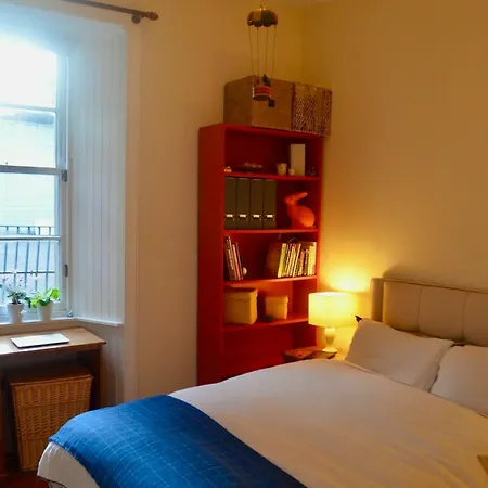 아파트 1 Bedroom Flat In 에든버러