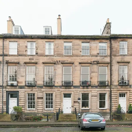 Gloucester Place Georgian شقة *