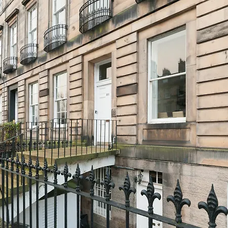 Gloucester Place Georgian شقة *