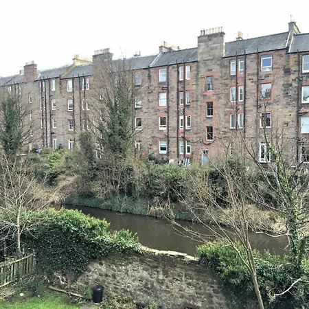 1 Bedroom Flat Near Haymarket Lägenhet