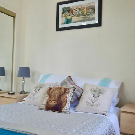 Gorgeous 2 Bedroom In Converted Church * Edimburgo