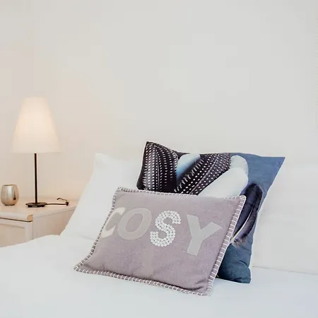 2 Bedroom Flat With Balcony Views Of Arthur's Seat * إدنبرة