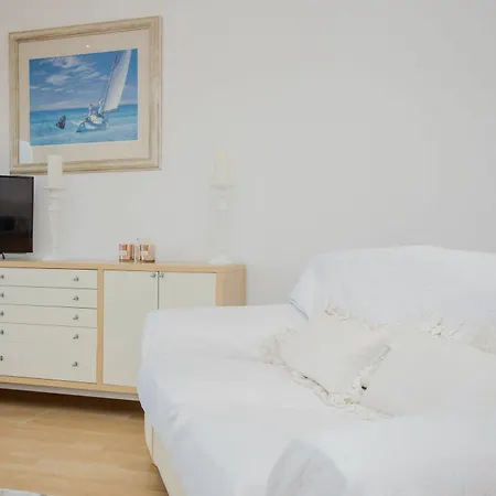 شقة 2 Bedroom Flat With Balcony Views Of Arthur's Seat