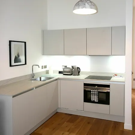 Destiny Scotland At Canning Street Lane Edimburgo