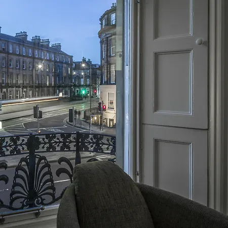 Haymarket Aparthotel 4*