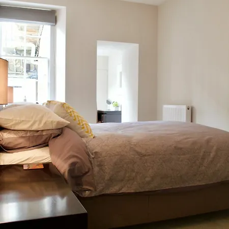 1 Bedroom West End Sleeps 2 Appartement Edinburgh