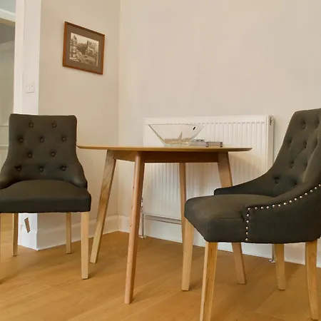 Appartement 1 Bedroom West End Sleeps 2 Edinburgh