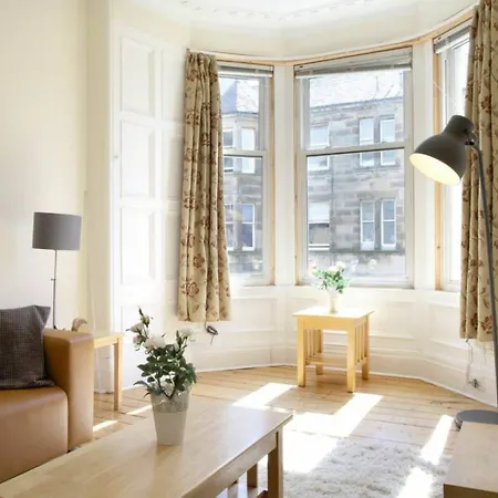 1 Bedroom In Bruntsfield Edinburgh