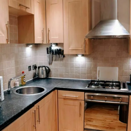 1 Bedroom In Leafy Morningside Edinburgh