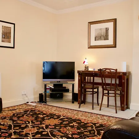 Comfortable In The Heart Of Old Town! Sale! Διαμέρισμα *