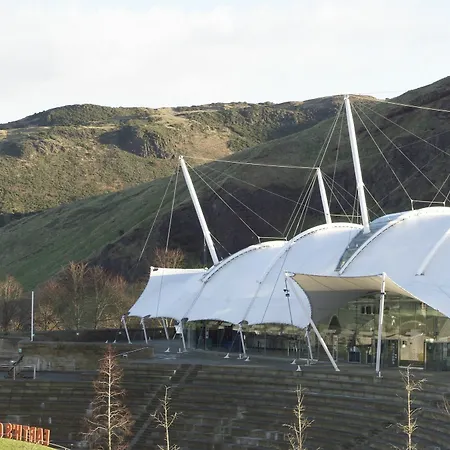 Dreamhouse Holyrood Park Edynburg
