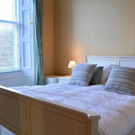 Georgian Flat In The West End