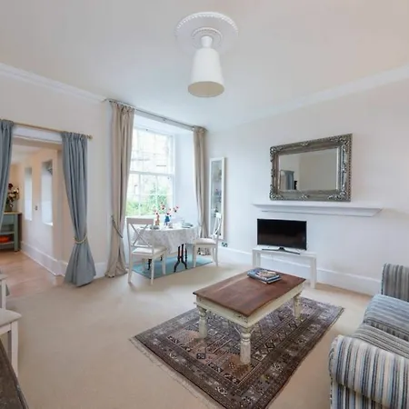 Apartamento 1 Bedroom In New Town Edimburgo