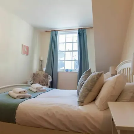 Lägenhet Cosy 2 Bedroom In Heart Of The