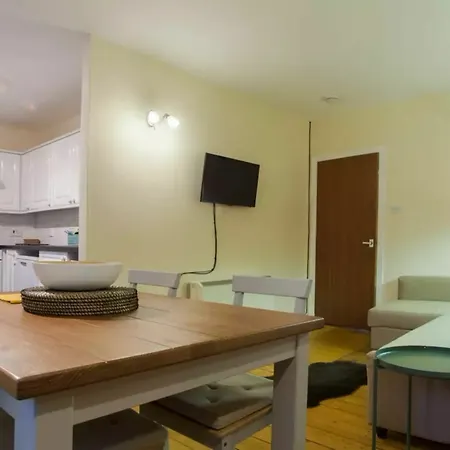 Cosy 2 Bedroom In Heart Of The * Edinburg