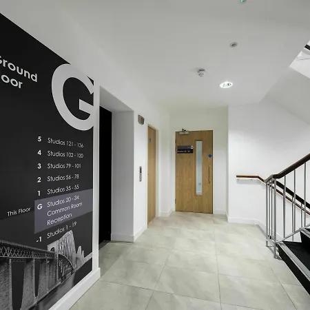 Pure Citystay Elliott House