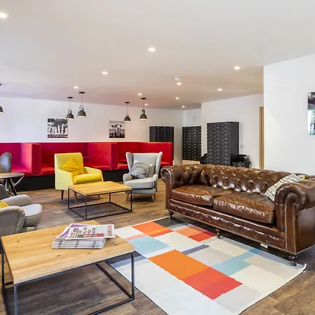 Pensión Pure Citystay Elliott House 3*