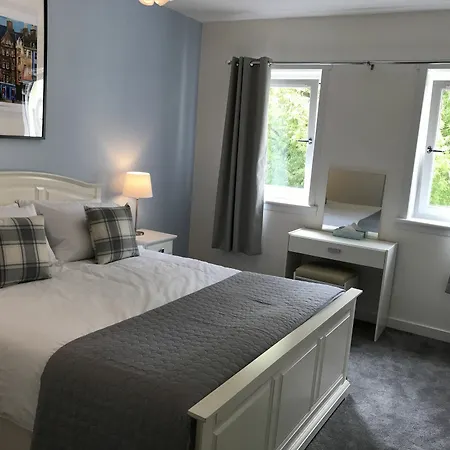 Chessels Court * Edinburgh
