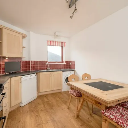 Spacious Flat In Stockbridge * Edinburgh