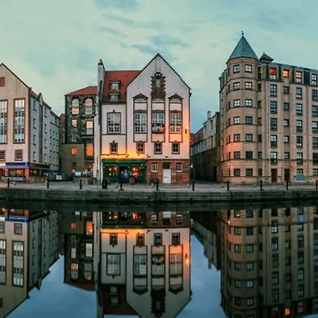 Appartement Spacious 2 Bedroom Loft In Converted School! Edinburgh