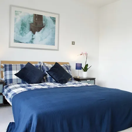 Apartment Penthouse In Edinburgh's Centre *